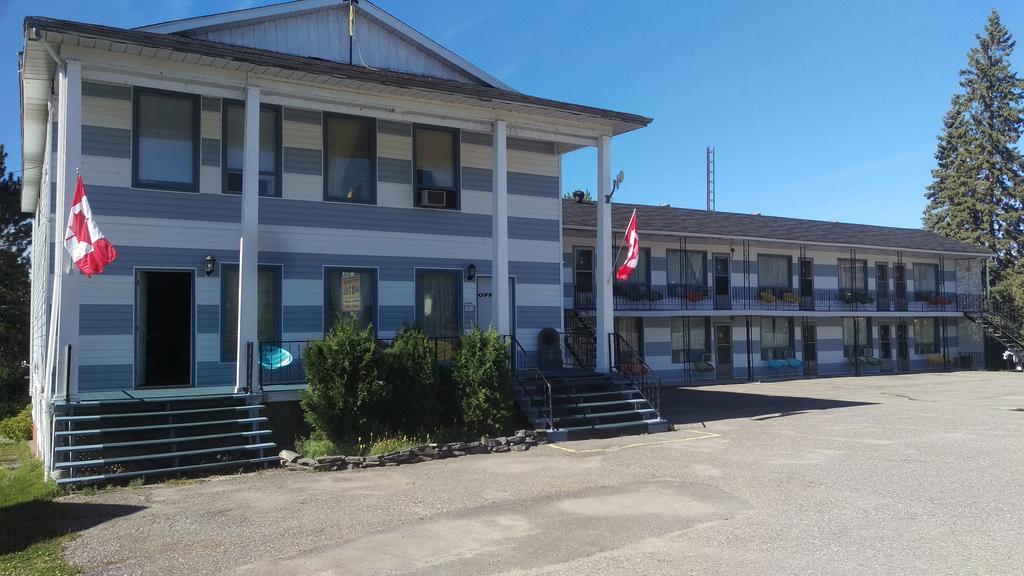 Bay Lake Inn - Frontiersman Motel Latchford Exterior foto